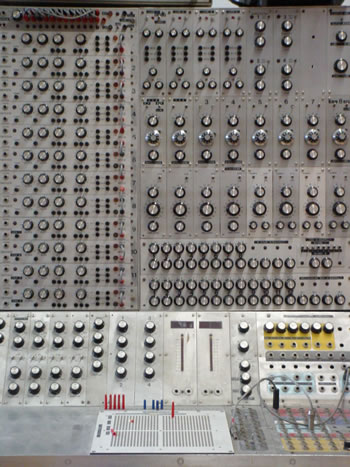 Hönig 78 voltage-controlled synthesizer